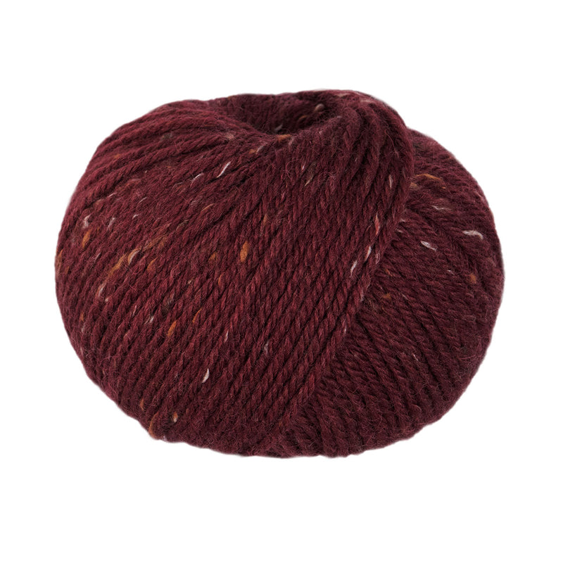 Merino Wool Thread Heirloom Merino Fleck 8ply - 100% Merino Wool 50g – OZ YARN
